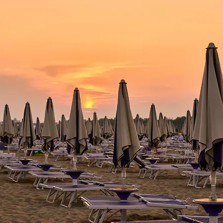 Apartamento Bright Steps From The Sea *