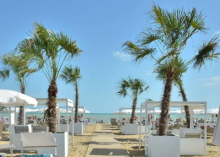 Bright Steps From The Sea *